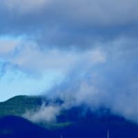 2025.06.17(火)AM06:44の藻岩山・平和祈念塔・手稲山・三角山・円山