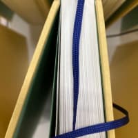 表紙が無地の装丁