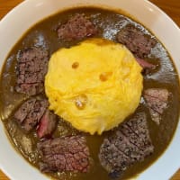 ビーフステーキカレーオムライス風　＠木木