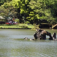 六義園