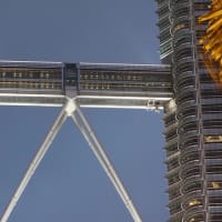 2013　マレーシア旅行　その12　マレーシア――スコールの中のペトロナスタワー（クアラルンプール）