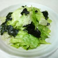 レタスと焼き海苔のサラダ