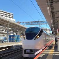 同窓会参加のため特急乗車