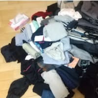 クローゼットの片付け　服全部出す