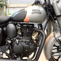 RE-TOKYO NORTH 初入荷！ROYAL ENFIELD CLASSIC350 Dark GUNGRAY 高級感漂うフル装備クラシック！