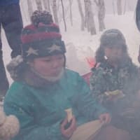 雪中ご飯