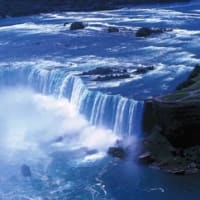 ナイアガラの滝の水量について。