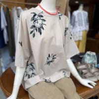 KELEN  アシメトリーデザインギャザードレスと本日のディスプレイ
