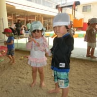 【ひよこ組・ぱんだ組】しゃぼん玉・水遊びをしたよ🫧