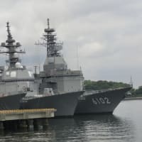 散策：横須賀（護衛艦「あきづき」、どぶ板通り）