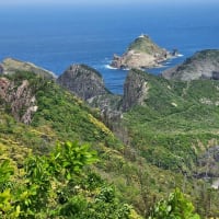2025年5月 隠岐旅行（第３日目）「モーモードーム」の牛突きを見て、島の北部へ（白島海岸とかぶら杉）