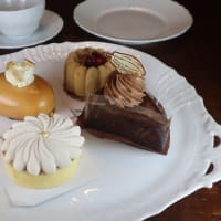 竜ケ崎市、シェ・カオル でケーキを買いました。