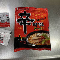 ◇　今日のブランチ　　　　初辛ラーメン