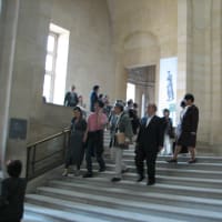 ルーブル美術館の階段