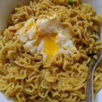 Pancit canton with egg
