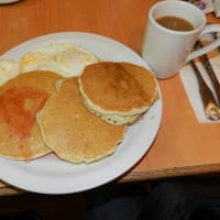 Eggs and Thingsのパンケーキを食べてきました。＾＾