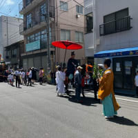 傍からお祭り鑑賞