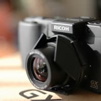 RICOH GX200