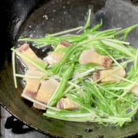 鯨ベーコンと水菜のスパゲッティ