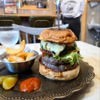 夏野菜じゃぶじゃぶなハンバーガーどうでしょう