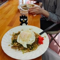 駄菓子屋の焼きそば全部乗せ…