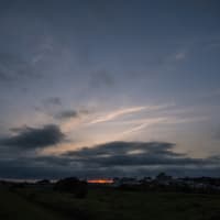 6月21日(土) 雲の隙間から日の出がチラリ！