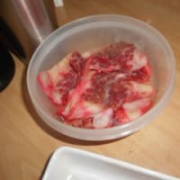 ５月２８日（水）、我が家の夕食に「鯨ベーコン」が登場しました。商業捕鯨で、今年からナガスクジラも対象になったからでしょうか