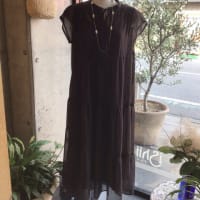 フレンチ袖シフォンワンピース