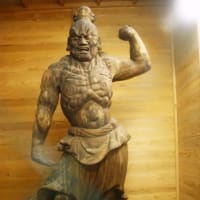 神角寺の仁王像(金剛力士立像）国指定重要文化財