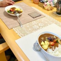 夏野菜で朝カレー😋