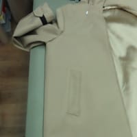 クリーニング店で落ちないしみ　コート（ルイヴィトン製）　ドライクリーニングで発生した輪じみ　しみ抜き　ポリエステル・コットン・ナイロン素材