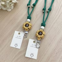panda waffleさんより バラコードの2wayスマホショルダーが 入荷しました✨✨ 