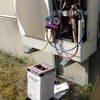 マキタの電動芝刈り機