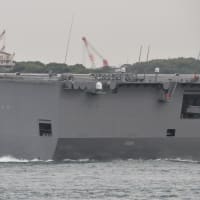 護衛艦ひゅうが　小倉港　航行姿