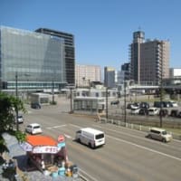 5/1　越中紀行（8）　御車山祭　勢揃式を終えて山町筋へ
