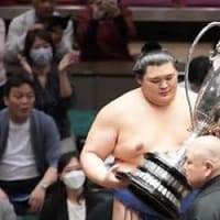 ２５日　大の里「全勝優勝したかった」千秋楽黒星も２場所連続Vで横綱昇進が事実上決定／一問一答