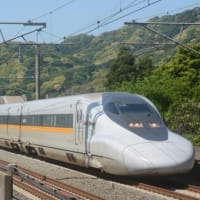 山陽新幹線700系　新緑の中を突き進む　2024-05-04