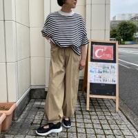 Robe ナイロンコットンタックワイドパンツとTシャツ