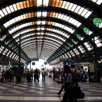心ふるえる風景　イタリア編㊸　ミラノ中央駅で　人々は出会い、また別れる