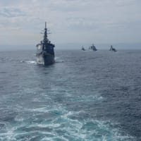 海上自衛隊　厚木基地のモニター
