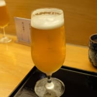 新宿伊勢丹７F『分とく山』で食事会兼しのぶ会開催。ランチの華霞コース二名分をお願いして、しめっぽいのは嫌なので、故人をしのびながらわいわい楽しく頂きました！