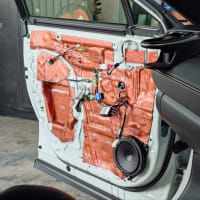 「ハリアー80フロントスピーカー交換&デッドニング」