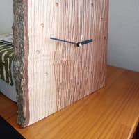 無垢材の壁時計
