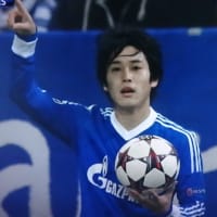 長袖』内田篤人(うちだあつと・鹿島、シャルケ、ウニオンベルリン)