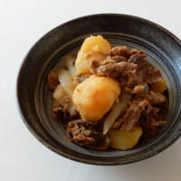 ３種類の材料で基本の肉じゃが