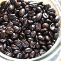 ぴかぴかのコーヒー豆