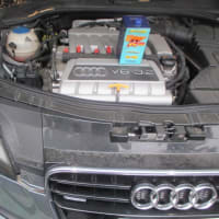 AUDI TT/8J 3,2 定期オイル交換です。
