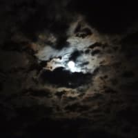 綺麗なお月様と雲　(^0_0^)