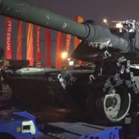 ロシア アメリカの主力戦車など「戦利品」を公開