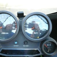 GPZ900R メーターパネル交換 - 2ストV型2気筒(ジャンク品)